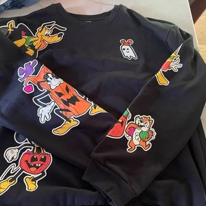 NEW: 2022 Halloween Mickey Mouse and Friends Fleece Pullover for Adults XXL